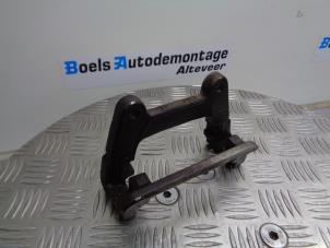 Used Rear brake calliperholder, left Audi A4 Cabrio (B7) 2.0 TFSI 20V Price € 25,00 Margin scheme offered by Boels Autodemontage