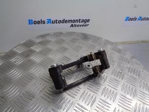 Used Rear brake calliperholder, right Audi A4 Cabrio (B7) 2.0 TFSI 20V Price € 25,00 Margin scheme offered by Boels Autodemontage