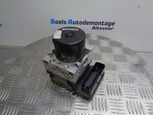 Used ABS pump Ford Focus 3 Wagon 1.0 Ti-VCT EcoBoost 12V 125 Price € 60,00 Margin scheme offered by Boels Autodemontage
