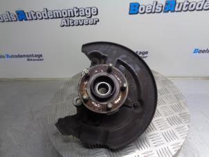 Used Front wheel hub Ford Focus 3 Wagon 1.0 Ti-VCT EcoBoost 12V 125 Price € 50,00 Margin scheme offered by Boels Autodemontage