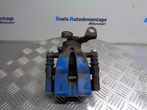 Used Rear brake calliper, right Alfa Romeo 147 (937) 1.6 HP Twin Spark 16V Price € 35,00 Margin scheme offered by Boels Autodemontage