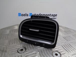 Used Dashboard vent Volkswagen Golf VI (5K1) 2.0 GTI 16V Price € 20,00 Margin scheme offered by Boels Autodemontage