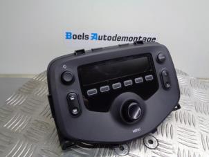 Usagé Radio Peugeot 108 1.0 12V Prix € 75,00 Règlement à la marge proposé par Boels Autodemontage