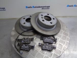 Used Rear brake disc BMW 2 serie Active Tourer (F45) 220d 2.0 TwinPower Turbo 16V Price € 50,00 Margin scheme offered by Boels Autodemontage