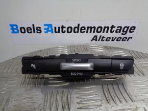 Used Switch (miscellaneous) BMW 2 serie Active Tourer (F45) 220d 2.0 TwinPower Turbo 16V Price € 25,00 Margin scheme offered by Boels Autodemontage