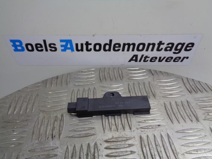 Używane Keyless Entry-Antena BMW 2 serie Active Tourer (F45) 220d 2.0 TwinPower Turbo 16V Cena € 20,00 Procedura marży oferowane przez Boels Autodemontage