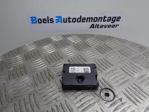 Usados Amplificador de antena BMW 1 serie (F20) 118i 1.5 TwinPower 12V Precio € 20,00 Norma de margen ofrecido por Boels Autodemontage
