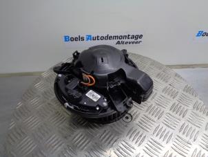 Usagé Ventilateur chauffage BMW 1 serie (F20) 118i 1.5 TwinPower 12V Prix € 60,00 Règlement à la marge proposé par Boels Autodemontage