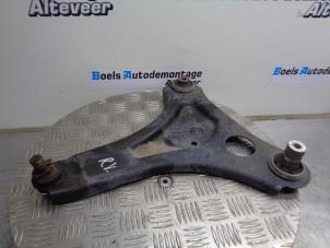 Used Front wishbone, right Renault Twingo III (AH) 1.0 SCe 70 12V Price € 50,00 Margin scheme offered by Boels Autodemontage