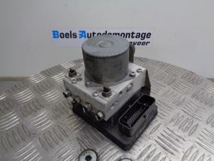 Used ABS pump Volkswagen Up! (121) 1.0 12V 75 Price € 100,00 Margin scheme offered by Boels Autodemontage