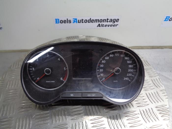 Cuentakilómetros de un Volkswagen Polo V (6R) 1.6 TDI 16V 105 2011