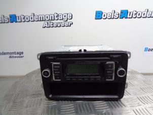Usagé Radio/Lecteur CD Volkswagen Polo V (6R) 1.6 TDI 16V 105 Prix sur demande proposé par Boels Autodemontage