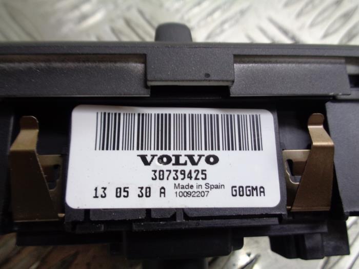 Light switch from a Volvo V40 (MV) 1.6 D2 2013