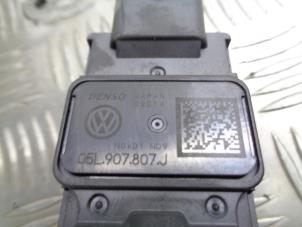 Lambda probe from a Volkswagen Golf VIII (CD1) 2.0 TDI BlueMotion 16V 2020