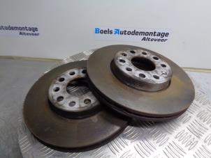 Used Front brake disc Volkswagen Golf VIII (CD1) 2.0 TDI BlueMotion 16V Price € 40,00 Margin scheme offered by Boels Autodemontage