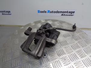Used Rear brake calliper, left Volkswagen Golf VIII (CD1) 2.0 TDI BlueMotion 16V Price € 50,00 Margin scheme offered by Boels Autodemontage