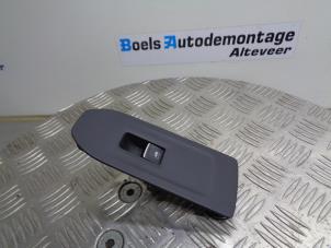 Używane Przelacznik elektrycznej szyby Volkswagen Golf VIII (CD1) 2.0 TDI BlueMotion 16V Cena € 15,00 Procedura marży oferowane przez Boels Autodemontage