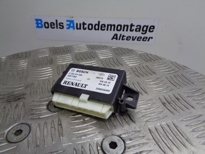 PDC Module from a Renault Captur (2R) 0.9 Energy TCE 12V 2017