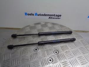Used Set of tailgate gas struts Volkswagen Up! (121) 1.0 12V 60 Price on request offered by Boels Autodemontage