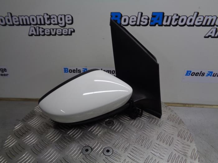 Wing mirror, right from a Volkswagen Up! (121) 1.0 12V 60 2014