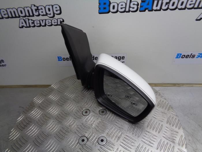 Wing mirror, right from a Volkswagen Up! (121) 1.0 12V 60 2014