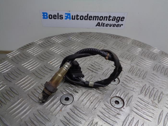 Używane Sonda lambda Volkswagen Passat Variant 4Motion (3B6) 2.8 V6 30V Cena € 20,00 Procedura marży oferowane przez Boels Autodemontage