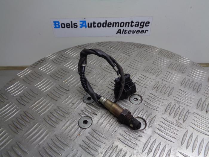 Used Lambda probe Volkswagen Passat Variant 4Motion (3B6) 2.8 V6 30V Price € 20,00 Margin scheme offered by Boels Autodemontage