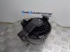 Heating and ventilation fan motor from a Toyota Yaris III (P13), 2010 / 2020 1.0 12V VVT-i, Hatchback, Petrol, 998cc, 51kW (69pk), FWD, 1KRFE, 2010-12 / 2020-06, KSP13 2014