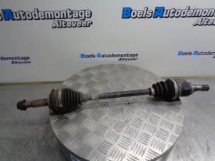 Used Front drive shaft, left Toyota Yaris III (P13) 1.0 12V VVT-i Price on request offered by Boels Autodemontage