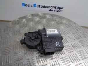 Usados Motor de ventanilla de puerta Volkswagen Polo IV (9N1/2/3) 1.2 Precio de solicitud ofrecido por Boels Autodemontage