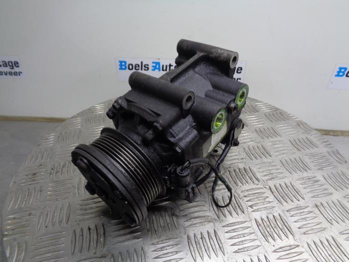 Usagé Pompe clim Ford Focus 1 Wagon 1.8 TDdi Prix € 65,00 Règlement à la marge proposé par Boels Autodemontage