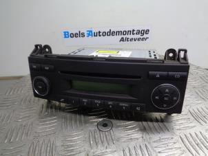 Usados Reproductor de CD y radio Volkswagen Transporter T5 Precio de solicitud ofrecido por Boels Autodemontage