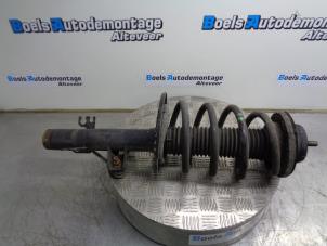 Used Front shock absorber rod, left Volkswagen Transporter T5 Price on request offered by Boels Autodemontage