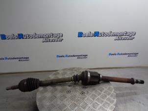 Used Front drive shaft, right Renault Scénic II (JM) 1.9 dCi 120 Price on request offered by Boels Autodemontage