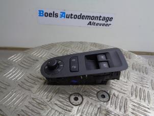 Used Multi-functional window switch Seat Mii 1.0 12V Price on request offered by Boels Autodemontage