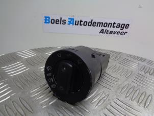 Used Light switch Audi A4 Avant (B6) 1.8 T 20V Price € 25,00 Margin scheme offered by Boels Autodemontage