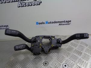 Usagé Commodo d'essuie glace Audi A4 Avant (B6) 1.8 T 20V Prix € 50,00 Règlement à la marge proposé par Boels Autodemontage