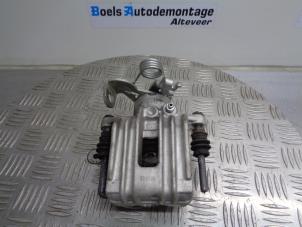 Usados Pinza de freno derecha detrás Audi A4 Avant (B6) 1.8 T 20V Precio € 35,00 Norma de margen ofrecido por Boels Autodemontage
