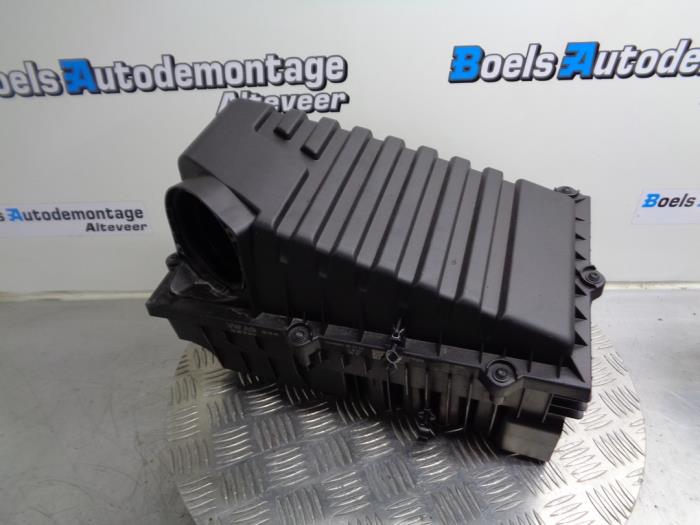 Used Air box Volkswagen Passat Variant (3G5) 2.0 TDI BiTurbo 16V 4Motion Price € 85,00 Margin scheme offered by Boels Autodemontage
