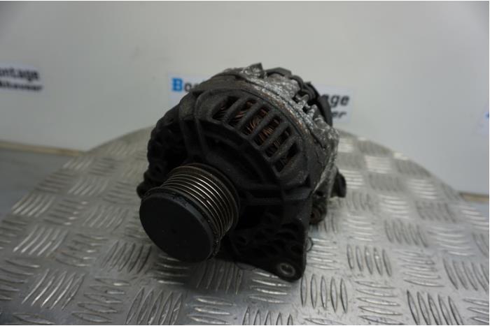 Usagé Dynamo Volkswagen Lupo (6X1) 1.2 TDI 3L Prix € 35,00 Règlement à la marge proposé par Boels Autodemontage