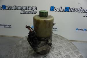 Used Power steering pump Volkswagen Polo IV (9N1/2/3) 1.4 TDI 80 Price on request offered by Boels Autodemontage