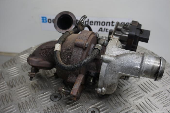 Usagé Turbo Ford Transit Connect 1.8 TDCi 90 Prix € 150,00 Règlement à la marge proposé par Boels Autodemontage
