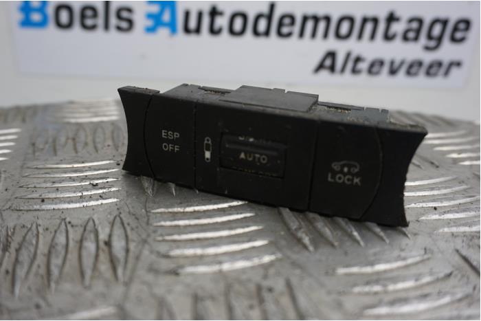 Gebrauchte ESP Schalter Volkswagen Touareg (7LA/7L6) 5.0 TDI V10 Preis € 15,00 Margenregelung angeboten von Boels Autodemontage