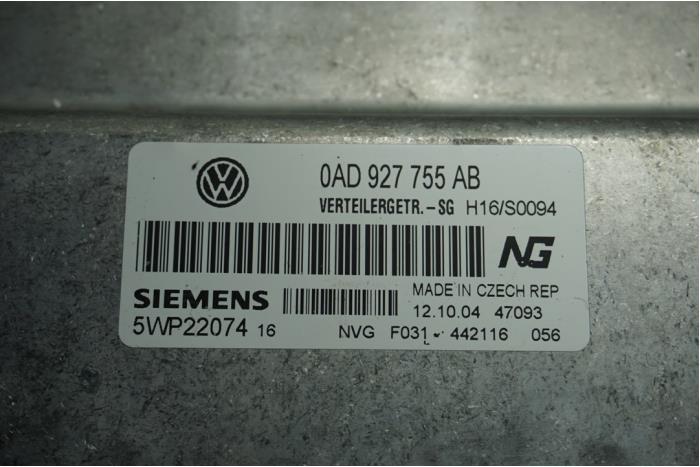 Steuergerät sonstige van een Volkswagen Touareg (7LA/7L6) 5.0 TDI V10 2005