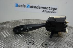 Usagé Commutateur feu clignotant Suzuki Swift (ZA/ZC/ZD1/2/3/9) 1.3 VVT 16V Prix sur demande proposé par Boels Autodemontage