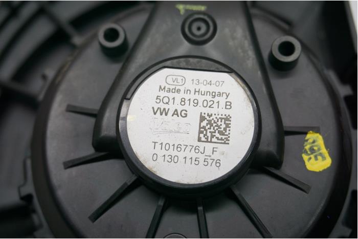 Silnik wentylatora nagrzewnicy z Volkswagen Golf VII (AUA) 1.4 TSI 16V 2013