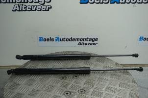 Usagé Kit amortisseur gaz hayon Volkswagen Golf VII (AUA) 1.4 TSI 16V Prix sur demande proposé par Boels Autodemontage