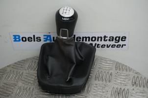 Used Gear stick cover Volkswagen Up! (121) 1.0 12V 75 Price € 25,00 Margin scheme offered by Boels Autodemontage