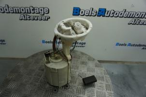 Used Electric fuel pump BMW Mini One/Cooper (R50) 1.6 16V One Price € 50,00 Margin scheme offered by Boels Autodemontage