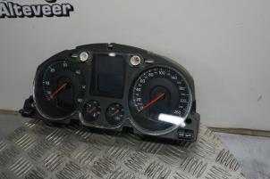 Used Odometer KM Volkswagen Passat (3C2) 1.9 TDI Price on request offered by Boels Autodemontage